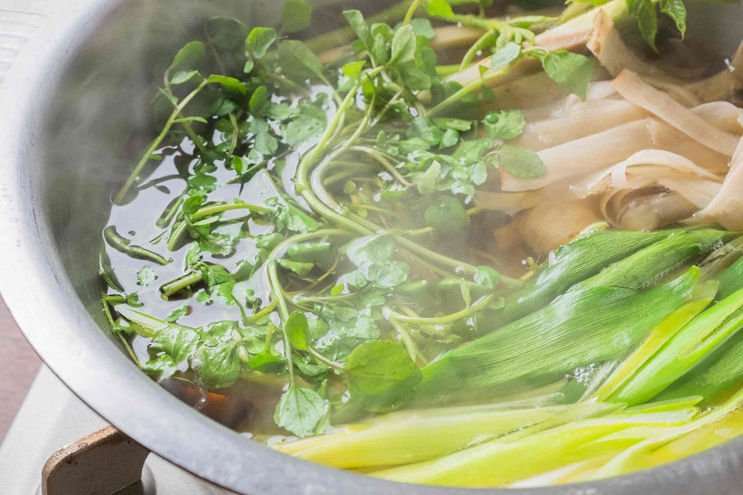 クレソンと山うどの鴨鍋（鴨鍋通販）